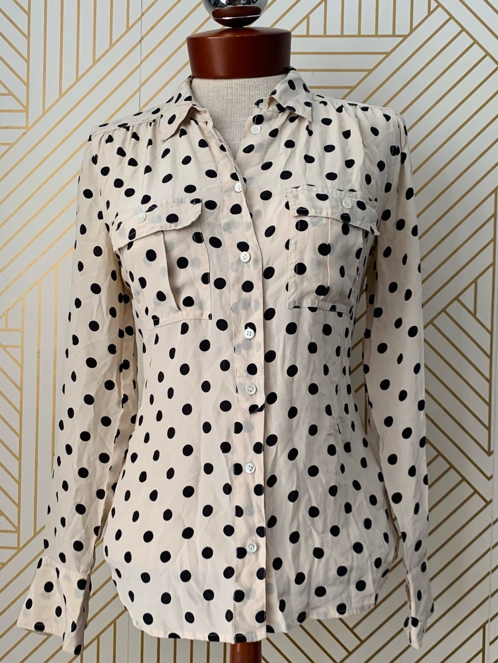 J. Crew Blythe 100% Silk Polka Dot Shirt 2 chest pockets classic staple Parisian